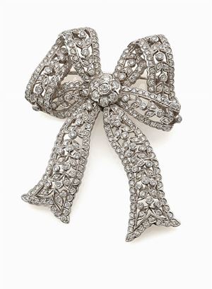 SPILLA IN ORO E DIAMANTI