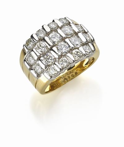 Anello in oro giallo e bianco 18K con diamanti taglio brillante