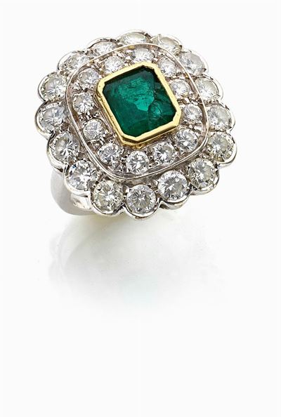 Anello in oro bianco 18K con smeraldo e diamanti