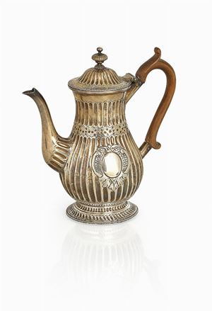 An english silver coffee-pot, London, 1771
