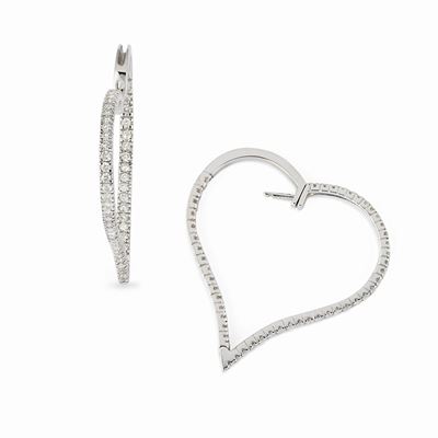 Orecchini in oro bianco 18K con diamanti taglio brillante a forma di cuore
