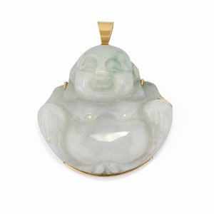 A 18K yellow gold and jade pendant