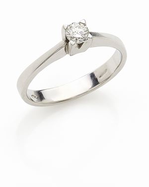 ANELLO SOLITARIO IN ORO E DIAMANTE