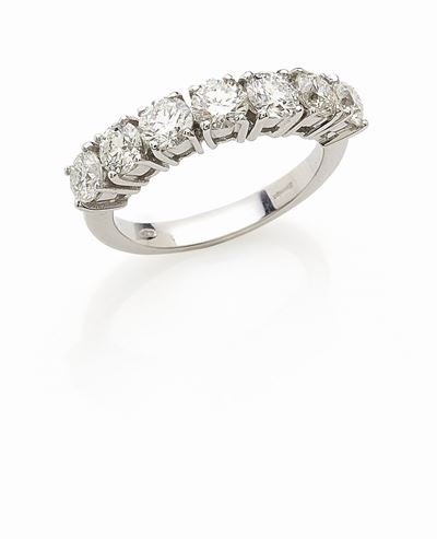 Anello Rivière in oro bianco 18K con diamanti taglio brillante
