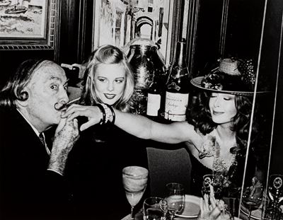 Salvador Dalì, Janet Daly And The Recipient Of a Kiss, Nyc