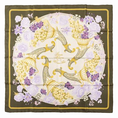 Foulard Fleurs Et Raisins