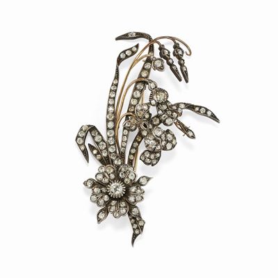 Spilla floreale in oro giallo 18K e argento con diamanti, fine XIX secolo