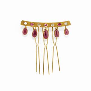 A 18K yellow gold and uncolored/colored gemstone hair clip, defects (one missing stone)