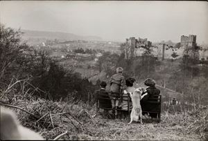 Cartier-Bresson Henri - England with figures