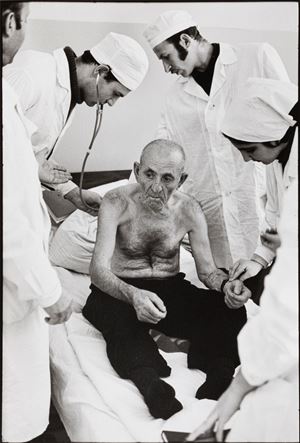 Cartier-Bresson Henri - Erevan, Armenia