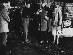 Alain Delon, Renato Salvatori, Luchino Visconti, Annie Girardot in "Rocco e i suoi fratelli"