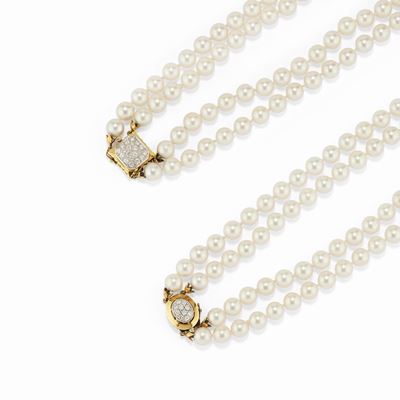 Collane in oro bicolore 18K con perle coltivate e pavé di diamanti