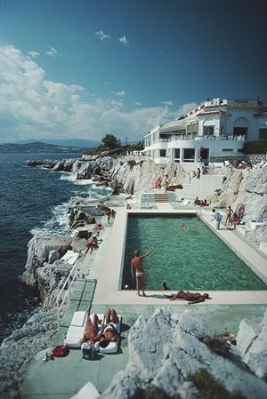 Aarons Slim - Eden-Roc Pool