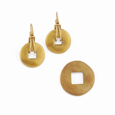 Orecchini e pendente, oro giallo sabbiato 18K, collezione 'Maori'