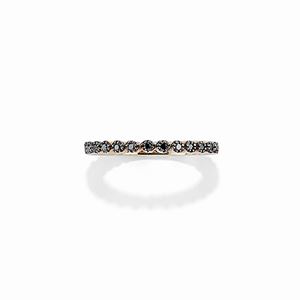  - A 18K yellow gold and diamond ring
