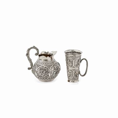 Due brocche in argento, soggetto indiano
