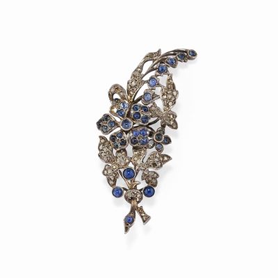 Spilla con zaffiri cabochon e diamanti rosa, argento, prima metà XX secolo