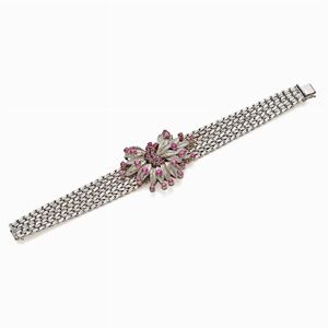 <p>WHITE GOLD 18K BRACELET WITH SYNTHETIC RUBIES</p><div><br></div>