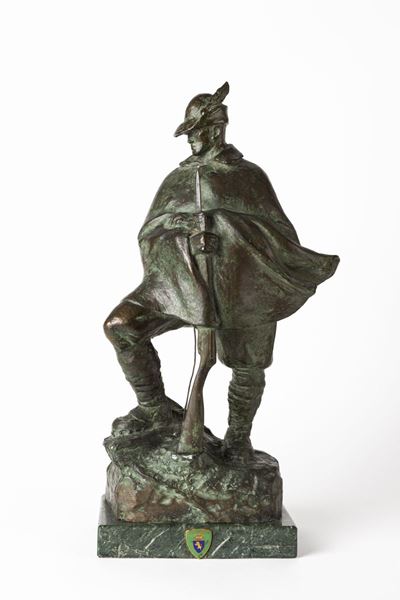 Alpino - scultura in bronzo su base in marmo verde