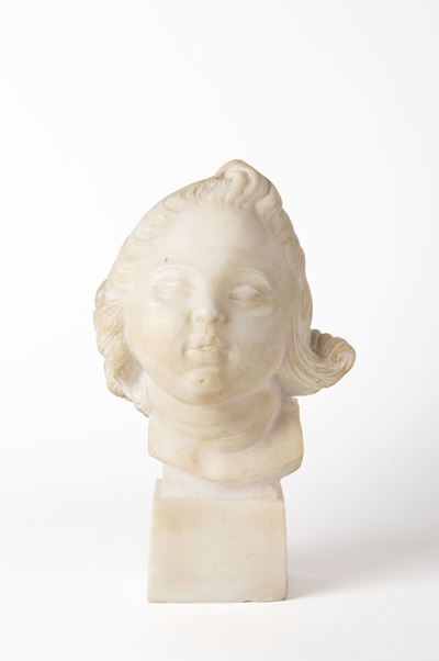Bimba cinese, scultura in marmo