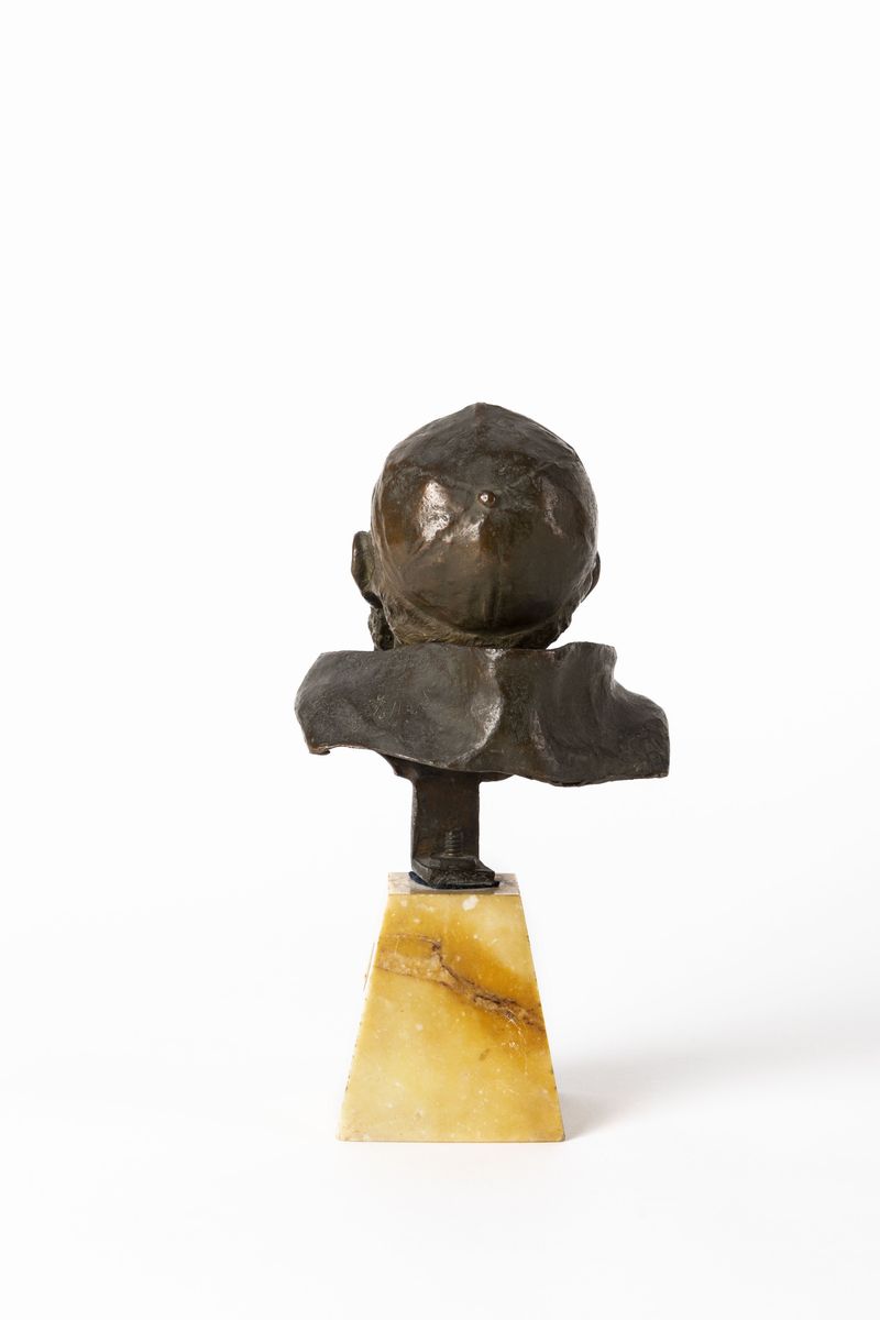 Domenico Jollo - Monaco con la barba, scultura in bronzo su base in marmo
