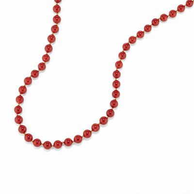 Collana in oro giallo 18K con corallo e diamanti