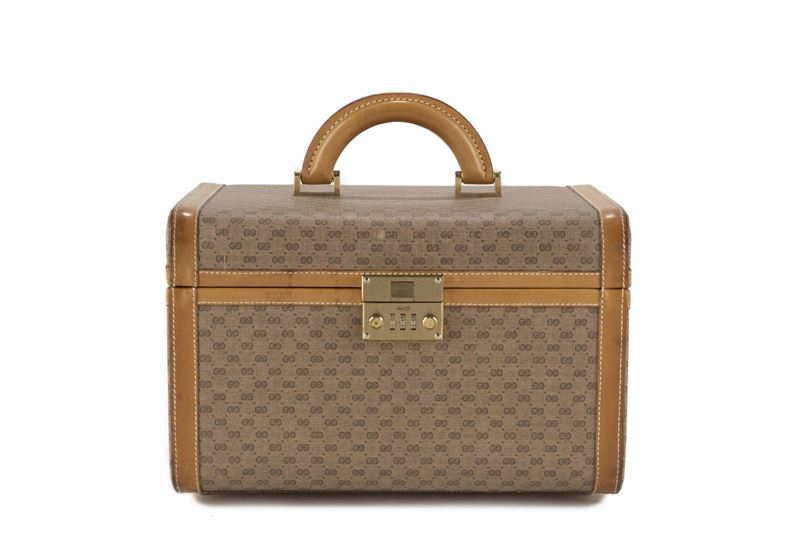 Gucci GG fabric beauty case Luxury Fashion Finarte casa d aste