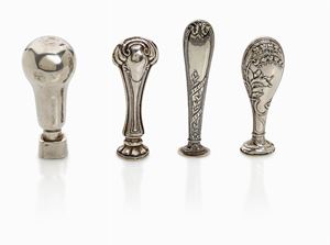 LOTTO DI QUATTRO SIGILLI D’EPOCA IN ARGENTO