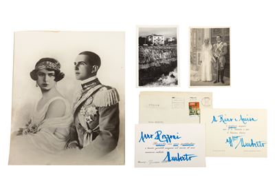 Umberto II di Savoia, Foto e cartoncini di auguri firmati