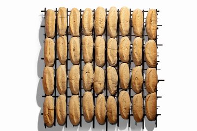 Pan Art (1996), ferro e pane