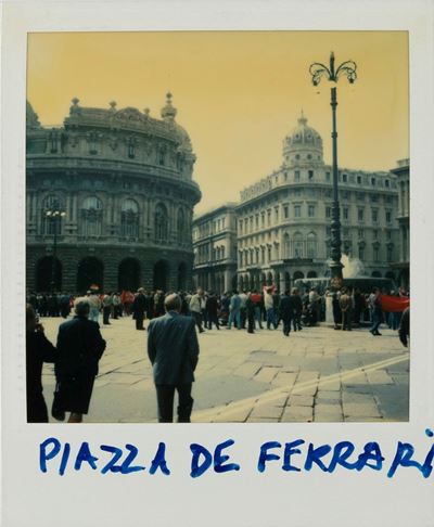 Piazza De Ferrari, Polaroid, cm 11 x 9, 1989/1990