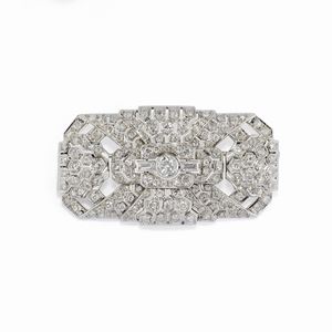A 18K white gold, platinum and diamond brooch