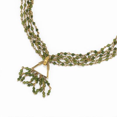 Collana in oro giallo 18K con giadeite e pendente granfiato