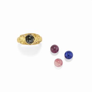 Anello con pietra dura e diamanti