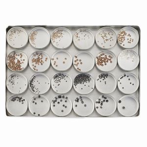 Cofanetto con diamanti brown, neri e incolori, ct 32,95