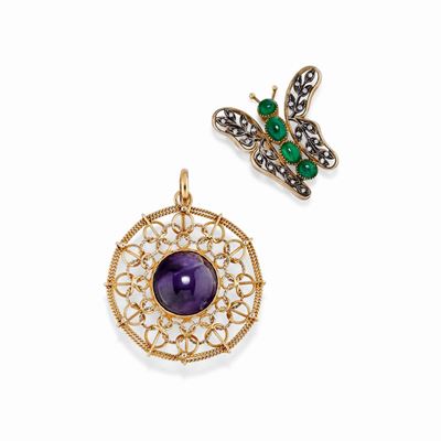 Spilla e pendente con diamanti e smeraldi, oro giallo 18K e argento