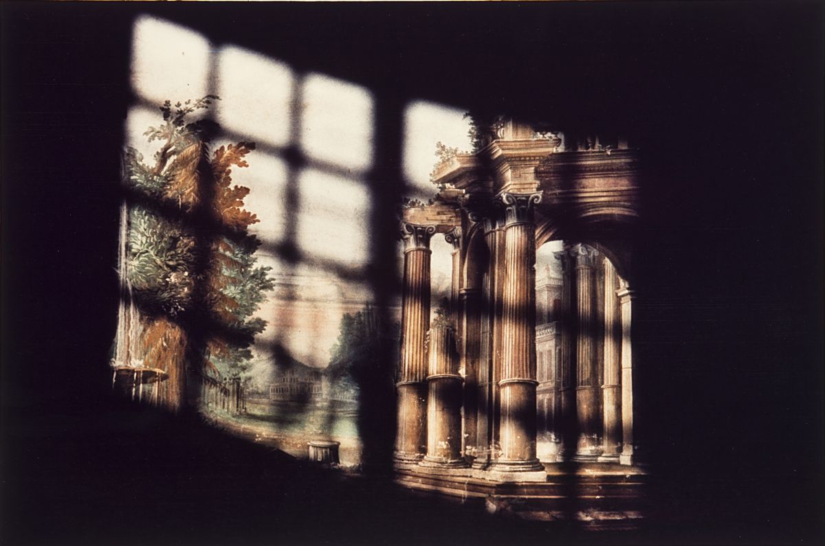 Luigi Ghirri - Analogie, "portfolio Castelli", 1982
