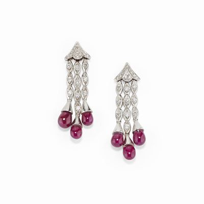 Orecchini in oro bianco 18K con rubini e diamanti