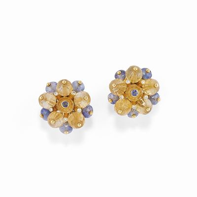 Orecchini in oro giallo 18K con zaffiri, diamanti e quarzi