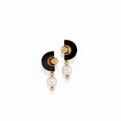 Orecchini in oro giallo 18K con onice, perle coltivate e diamanti