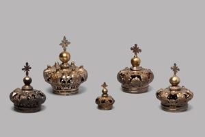 Lotto di cinque piccole corone in argento, Napoli secolo XIX