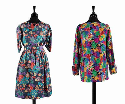 Completo in cotone con stampa floreale, composto da gonna e blusa