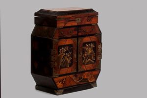 Inlaid wooden cabinet with lacquer and gold panels, Japan Meiji period
