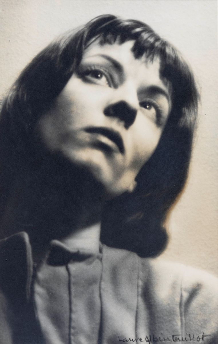Laure Albin-guillot - Ritratto di Donna