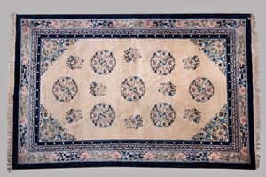 Carpet with blue and white floral motifs, China, 20th century
