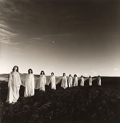 Women in White, 1982