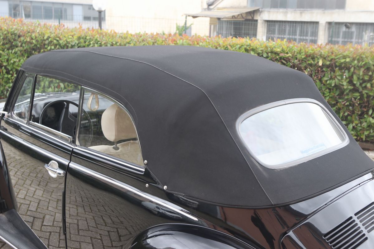 Volkswagen - 1303 Cabriolet (typ 15 D 11) (karmann)