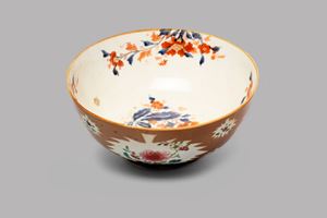 Ciotola in porcellana Imari, Giappone periodo Edo, secolo XIX