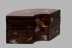 Fan-shaped box for objects, covered in leather, China, 20th century
