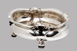 Large silver centerpiece, with wooden spheres and feet, Genazzi, Milan